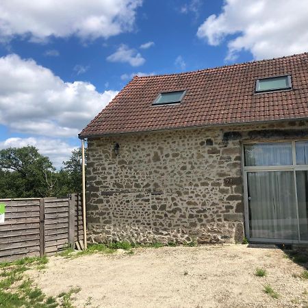 Gite De Charme Les Trois Chenes Augeres Exterior photo